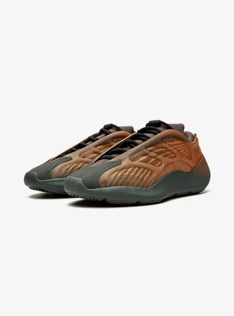 Yeezy 700 v3 Copper Fade