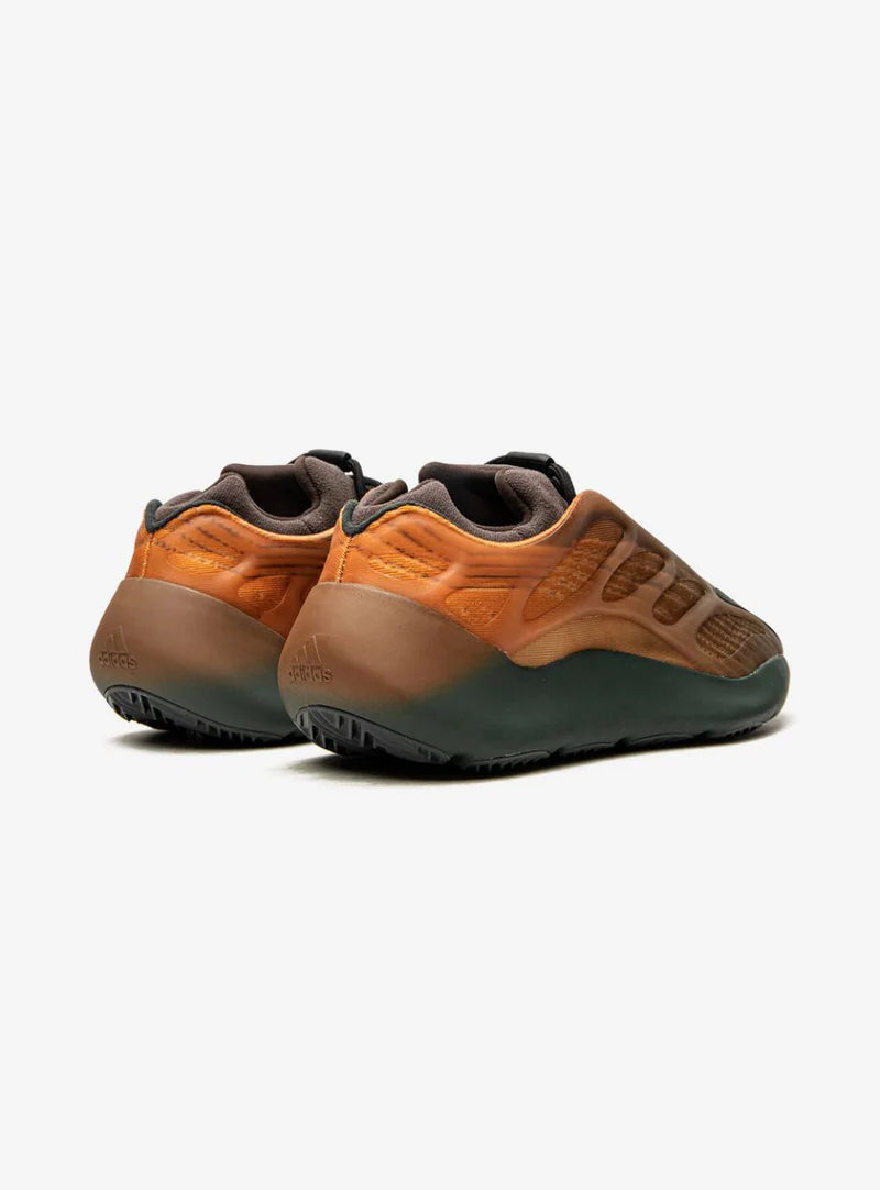 Yeezy 700 v3 Copper Fade