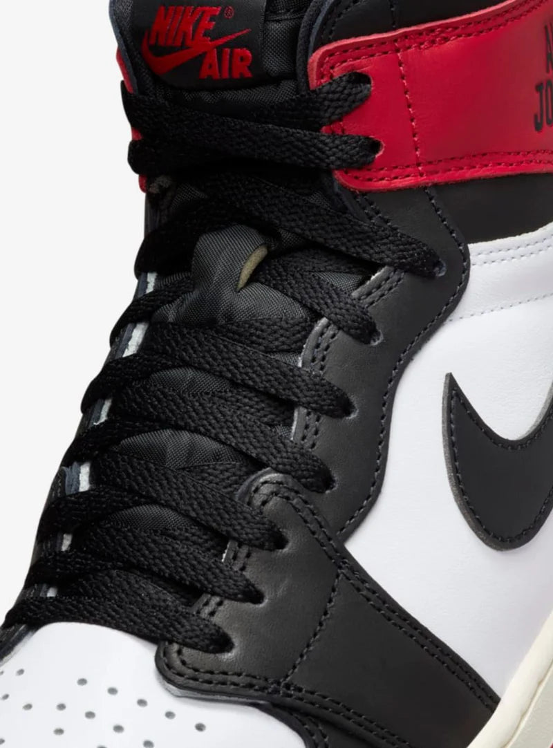 Jordan 1 retro high og Black Toe Reimagined