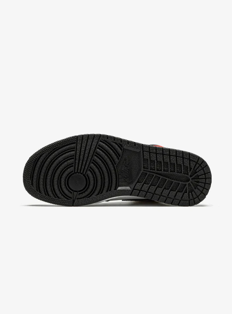 Jordan 1 Retro High Light Smoke Grey